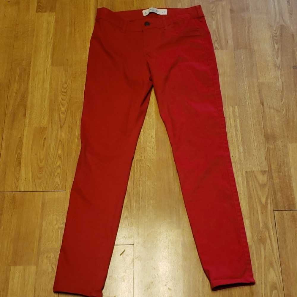 Abercrombie true red skinny pant sz 4